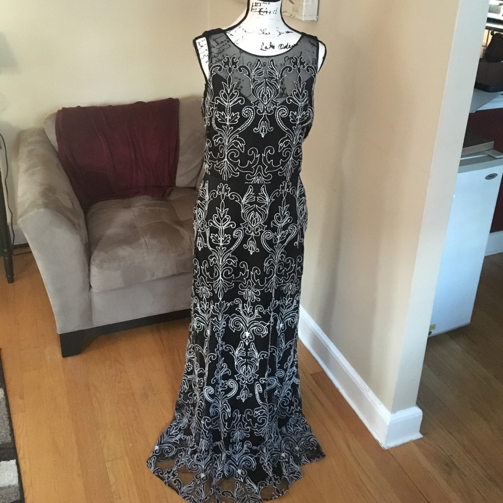 Vera Wang long dress